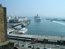 Вид на порт и неаполитанский залив